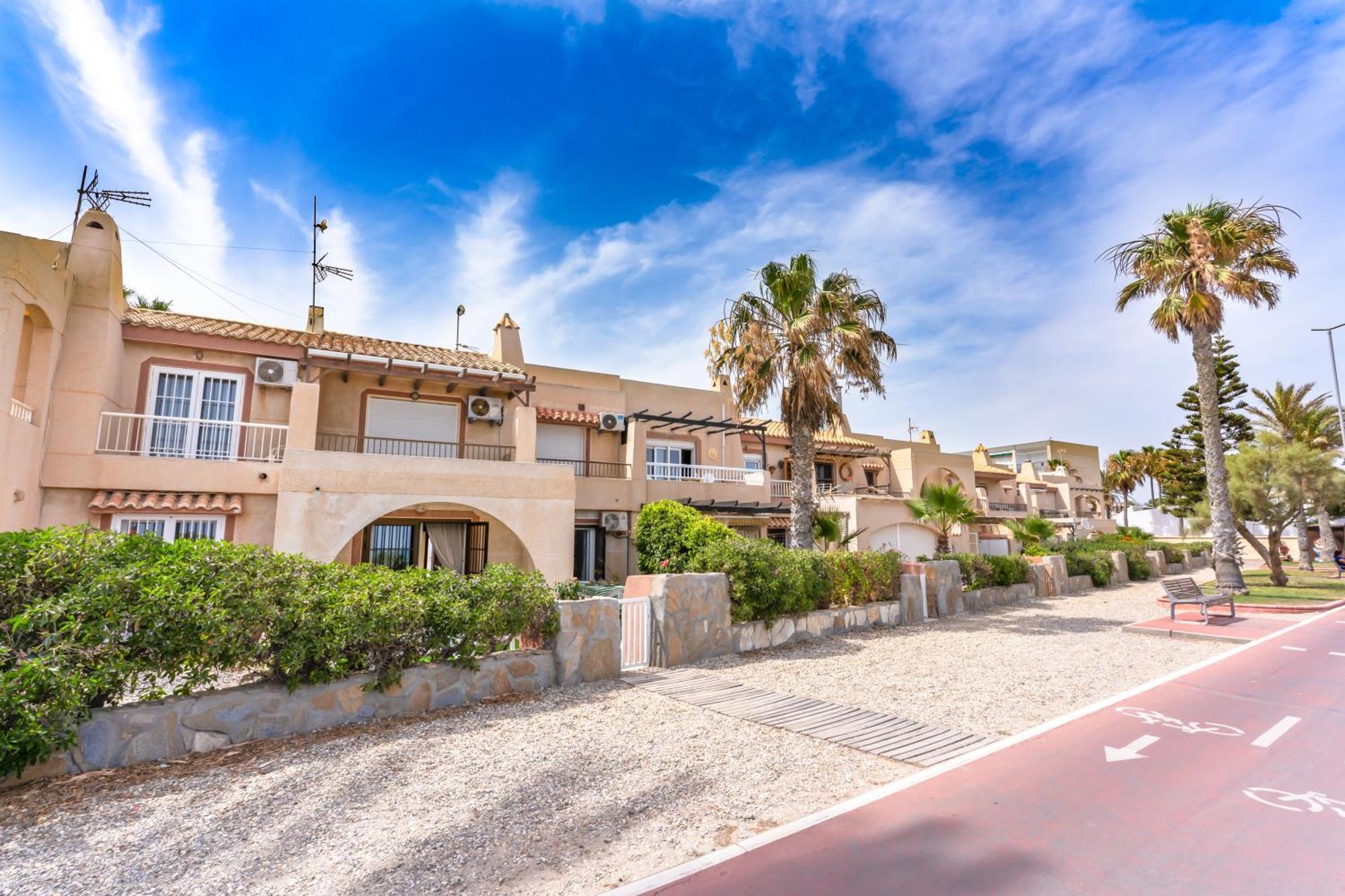 Beachhouse Playa R&R Ροκέτας ντε Μαρ Εξωτερικό φωτογραφία